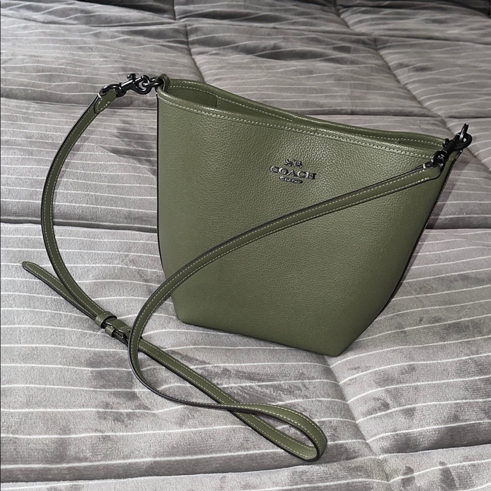 Coach Green Crossbody Bag with Adjustable Strap and Silver Hardware